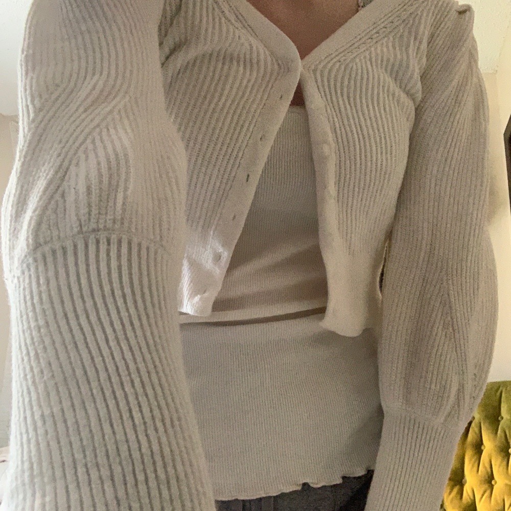 Cropped Abercrombie and fitch cardigan